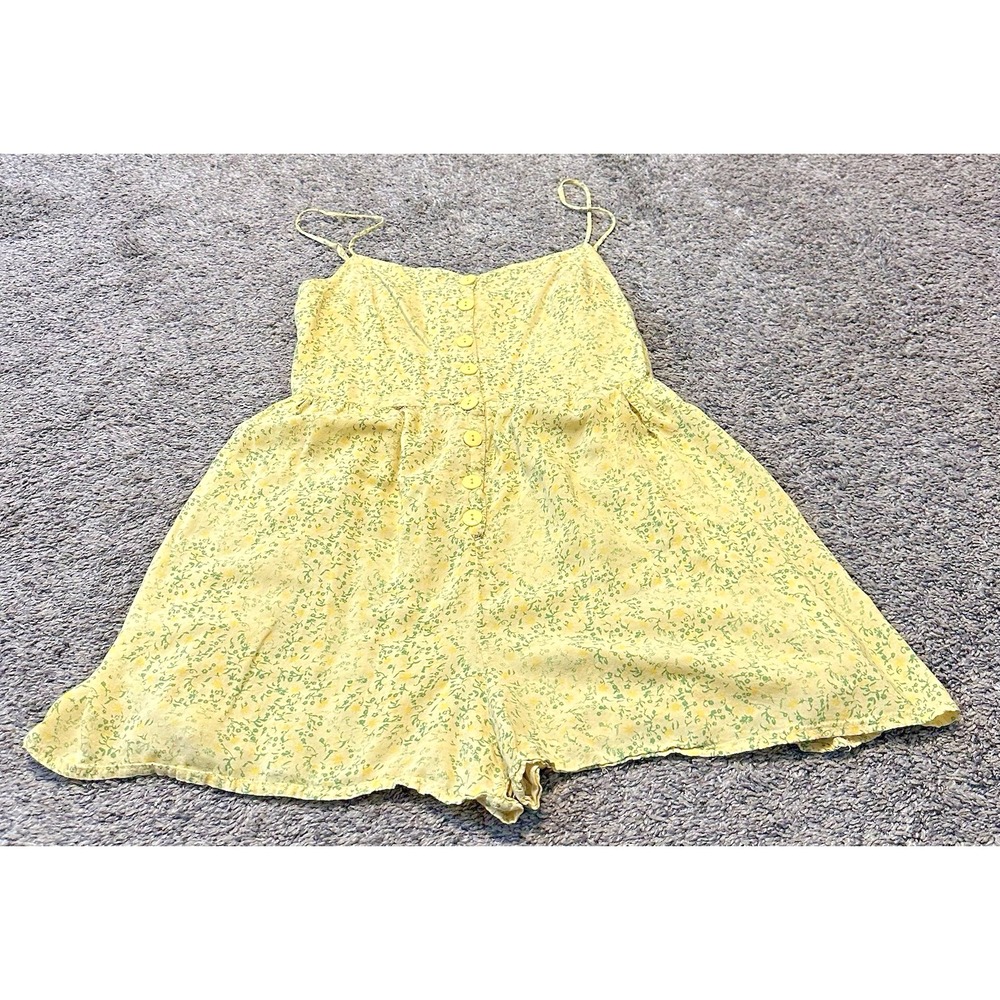 Urban Outfitters Women's floral sleeveless romper size M yellow